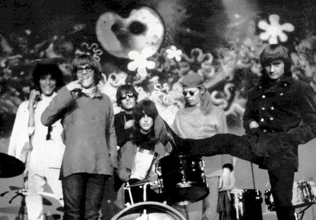Jefferson Airplane in a publicity photograph from around 1970