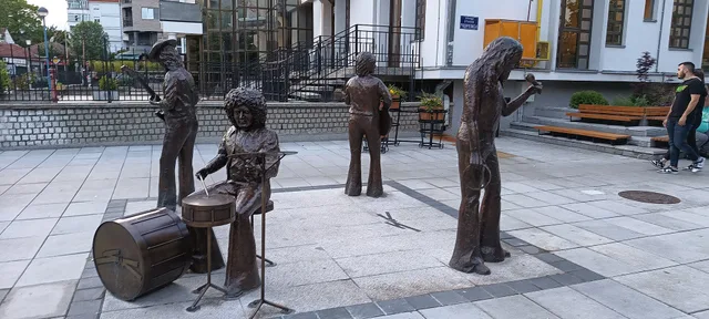 A monument to the Yugoslav rock group Smak