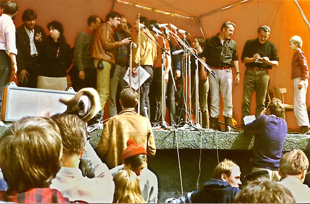 A second archival photograph connected with the Burg Waldeck festivals