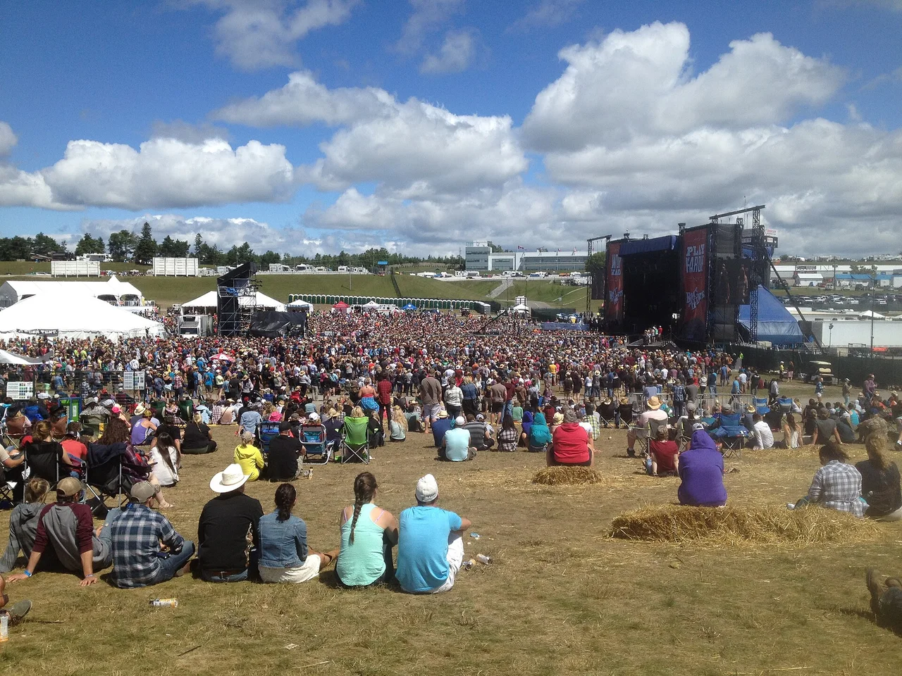 A later concert crowd at Mosport Park in Ontario