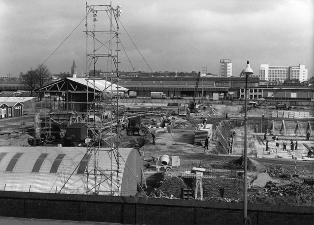 Archival view of construction at the Jaarbeurs site