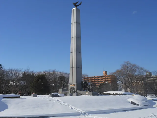 The Koriyama Pioneers sculpture in Kaiseizan Park