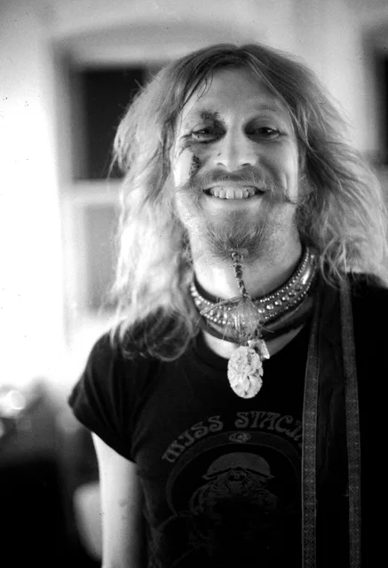 Nik Turner performing with Hawkwind in 1974
