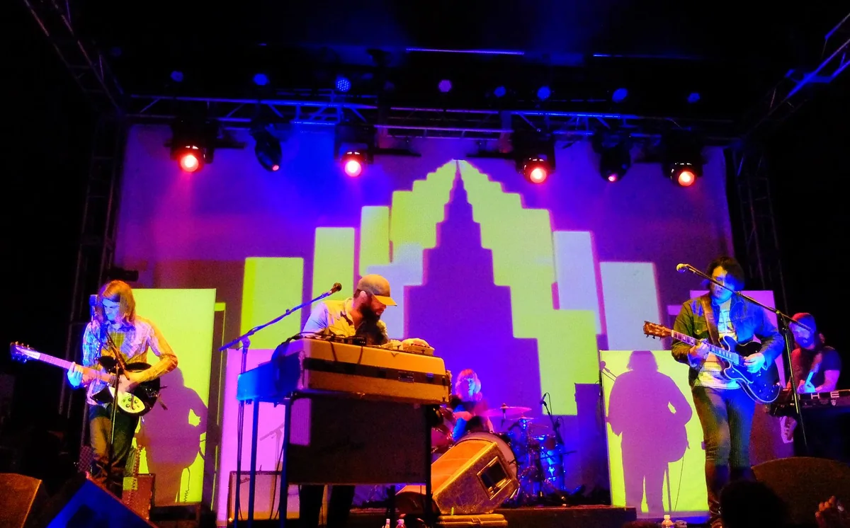 The Black Angels live in 2014